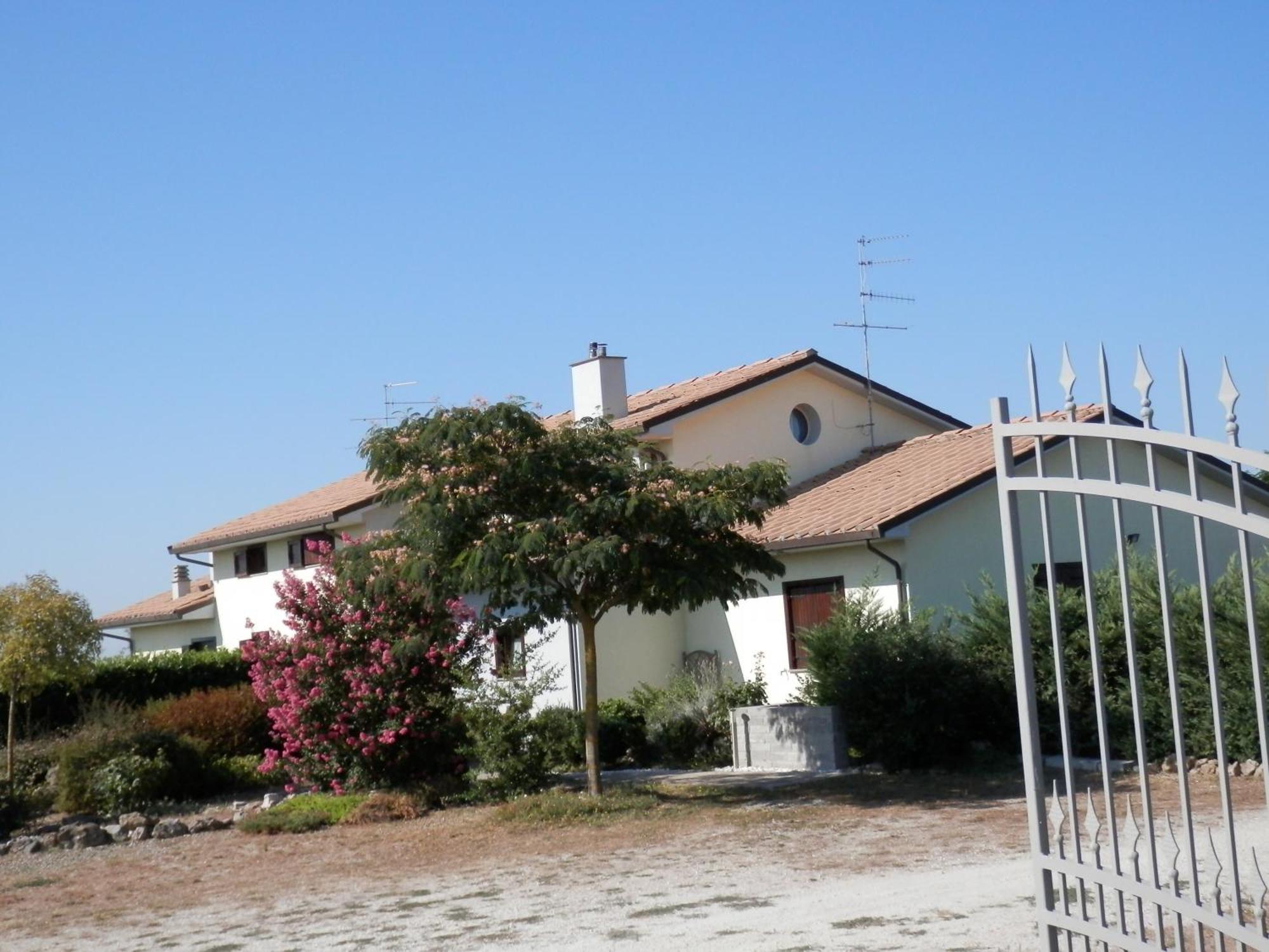Apartament A Viterbo Terme "Casa Vacanze Al Melograno" Zewnętrze zdjęcie
